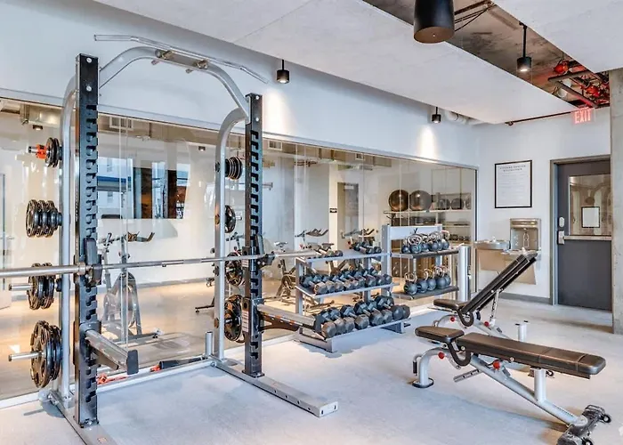Boulevard Highrise Stu Sky Pool Parking Gym 17 *